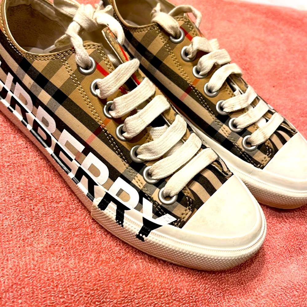 Women shoes